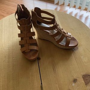 Tan wedges